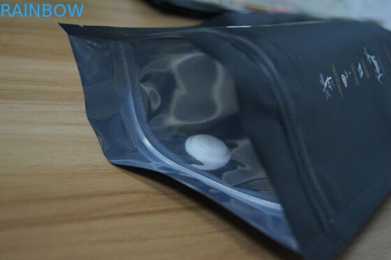 보통 기체 제거 벨브를 가진 알루미늄 호일 커피 콩 포장 부대를 위로 서 있으십시오