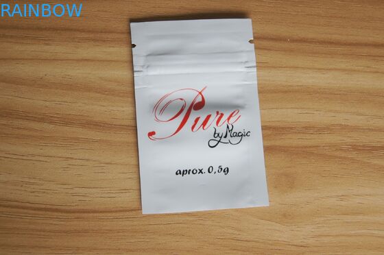 플라스틱 각자 물개를 포장하는 빛나는 백색 작은 지플락 비료는 성장하고 있는 식물을 위한 한 벌을 자루에 넣습니다