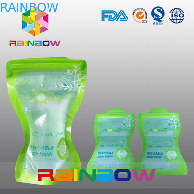 포장하는 액체 주둥이 주머니는, 주둥이를 가진 아기 주머니를 위로 서 있습니다