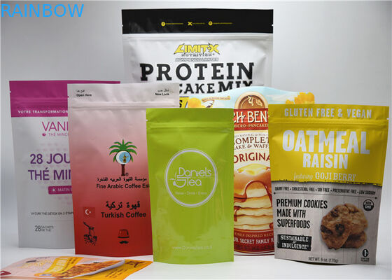 식사 부대 포장을 위로 서 있으십시오