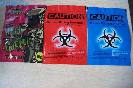 박판으로 만들어진 물자는 둥근 걸림새 구멍을 가진 주머니 윤전 그라비어 인쇄를 위로 서 있습니다