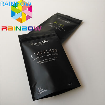 물자 음식 급료는 지퍼 주머니 포일 강선을 가진 콘에 의하여 형성된 Moringa 분말 부대를 위로 서 있습니다