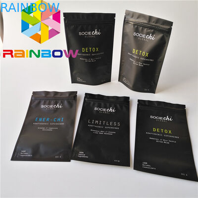 물자 음식 급료는 지퍼 주머니 포일 강선을 가진 콘에 의하여 형성된 Moringa 분말 부대를 위로 서 있습니다