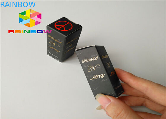 창을 가진 작은 필수품 제품을 포장하는 돋을새김된 인쇄지 상자