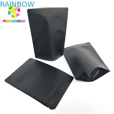 주문 로고를 포장하는 Kraft 까만 종이 봉지는 주머니 재상할 수 있는 Zip 자물쇠를 위로 서 있습니다