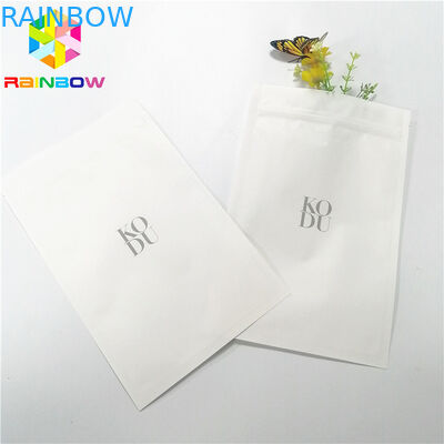 인쇄된 기름이 안 배는 관례는 주머니 견과 재상할 수 있는 건조한 과일 포장을 위로 서 있습니다