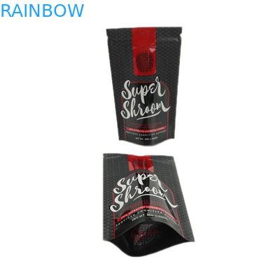 알루미늄 호일이 위로 서 있는 광택 있는 끝은 자루에 넣습니다