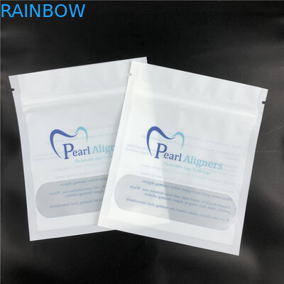 보이지 않는 정렬기 CMYK MOPP 재사용할 수 있는 Mylar는 명확한 앞 창을 가진 120mic를 자루에 넣습니다