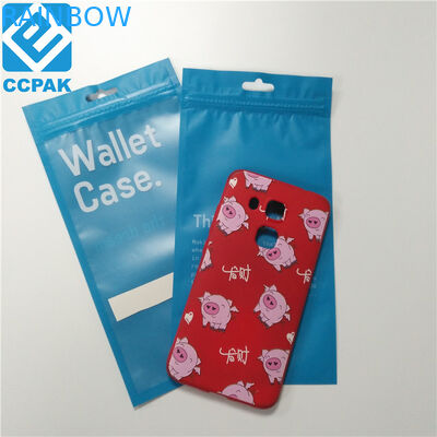 평평하게 서리로 뒤덮인 충전기 데이터 케이블은 행홀과 가방 이동전화 액세서리를 통해서 봅니다