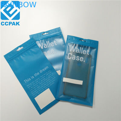 평평하게 서리로 뒤덮인 충전기 데이터 케이블은 행홀과 가방 이동전화 액세서리를 통해서 봅니다