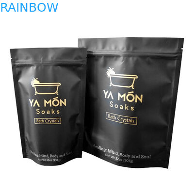 지퍼가 있는 서 있는 몸 스크럽 가방에 실버 포일 패시트