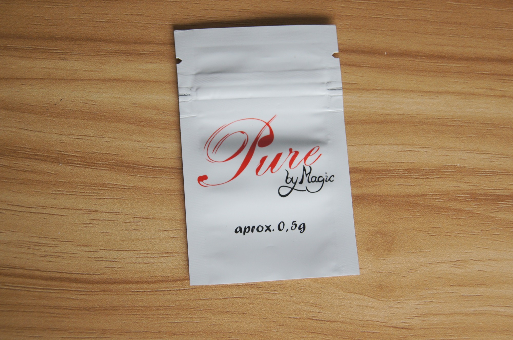 플라스틱 각자 물개를 포장하는 빛나는 백색 작은 지플락 비료는 성장하고 있는 식물을 위한 한 벌을 자루에 넣습니다