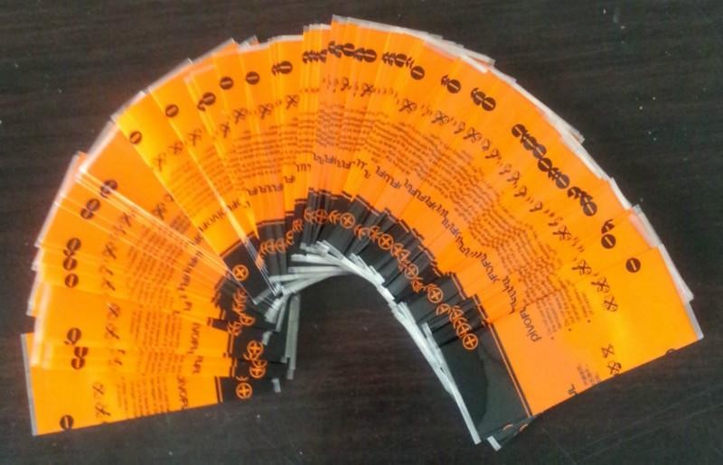 음료 산업은 수축 소매 상표 모양 Bottole를 위한 플라스틱 수축 상표를 인쇄했습니다