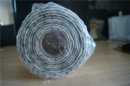 브라유를 가진 투명한 2500pcs 수축 소매 상표 삼각형 스티커 목록