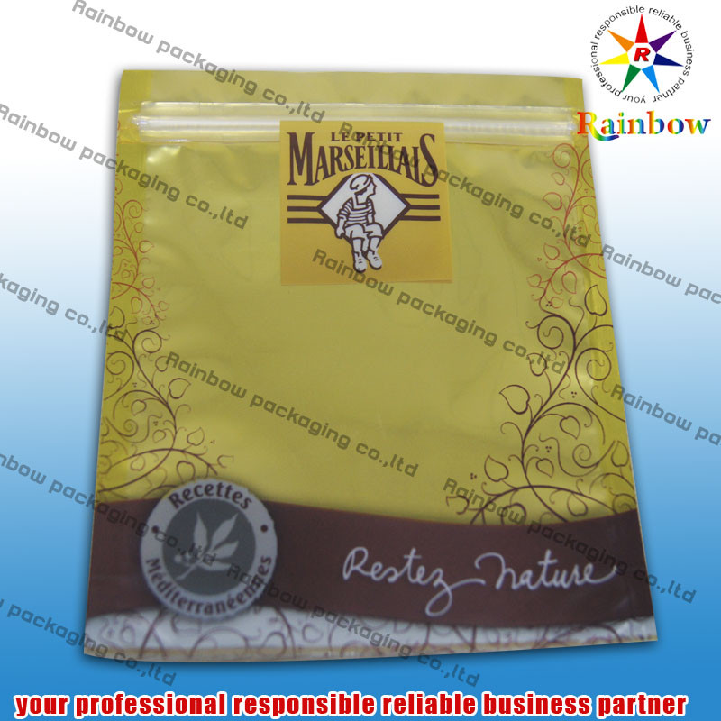 튼튼한 알루미늄 호일 화장용 포장 부대는 주머니를 위로 서 있습니다