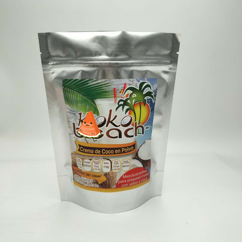 포장하는 주문을 받아서 만들어진 크기 플라스틱 주머니는, 알루미늄 호일 부대를 위로 서 있습니다