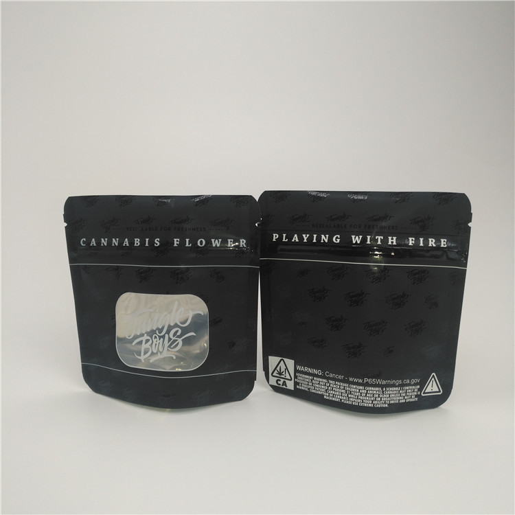 Mylar 광택이 없는 까만 알루미늄 호일은 주머니 의학 담배 잎 포장을 위로 서 있습니다