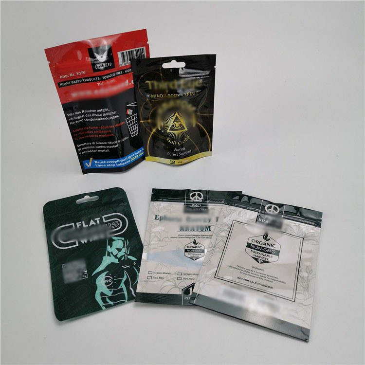 플라스틱 사탕 과자 포장은 주머니 냄새 증거 아이 저항하는 출구 부대를 위로 서 있습니다