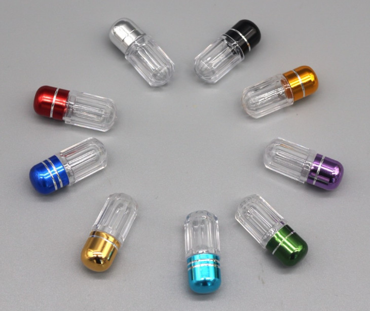 남성은 알약 카드 3D 효력 미친 69장의 코뿔소 7 캡슐 카드 전시 광택지 상자와 플라스틱 후미를 밤새도록 실행합니다