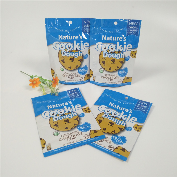 가방을 패키징하는 주문 제작된 매트 재밀봉할 수 있는 알루미늄 호일은 가방을 패키징하는 팁 식품을 견딥니다