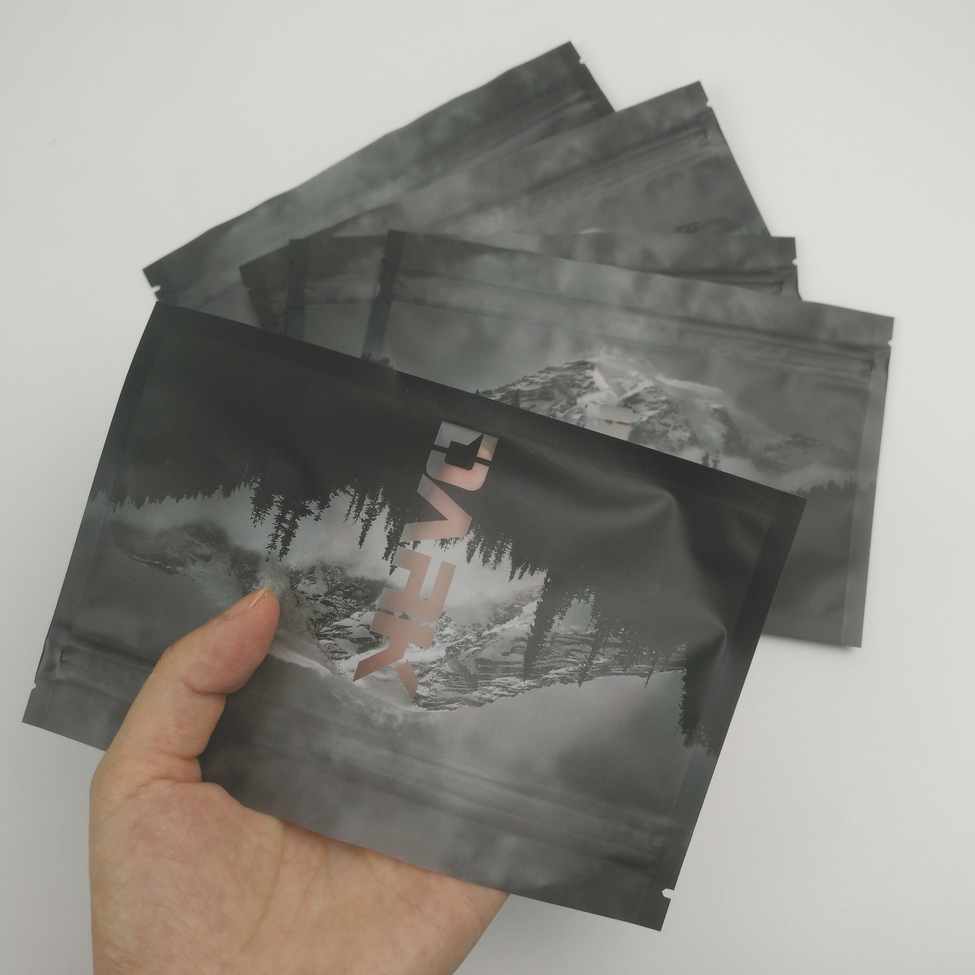 명백한 전후방 창문 열 봉인한 냄새는 재밀봉할 수 있는 지프 잠금 장치 패키징 마일라 식품 저장실 3 사이드 씰 도이팩을 방수 처리합니다