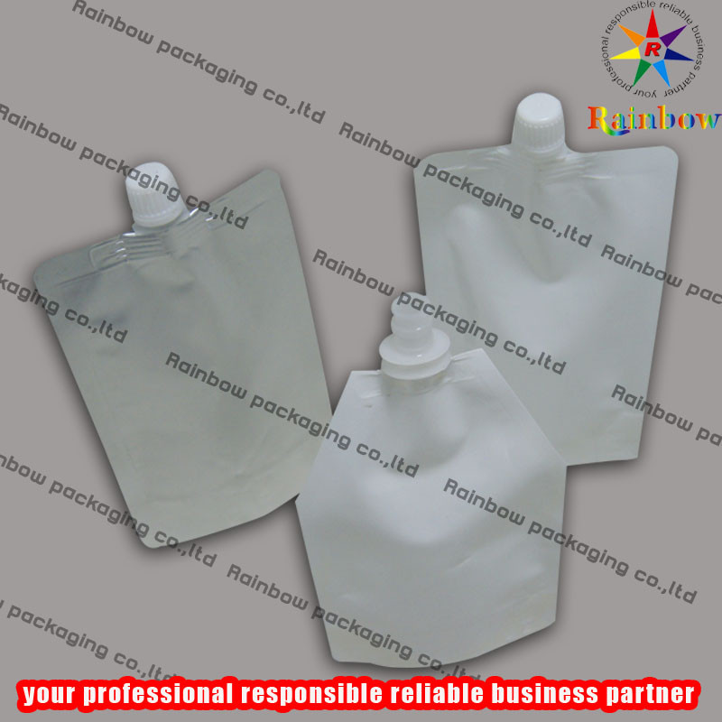 주문 다채로운 인쇄는 Zip 자물쇠로 포장하는 음식 급료 비닐 봉투를 위로 서 있습니다