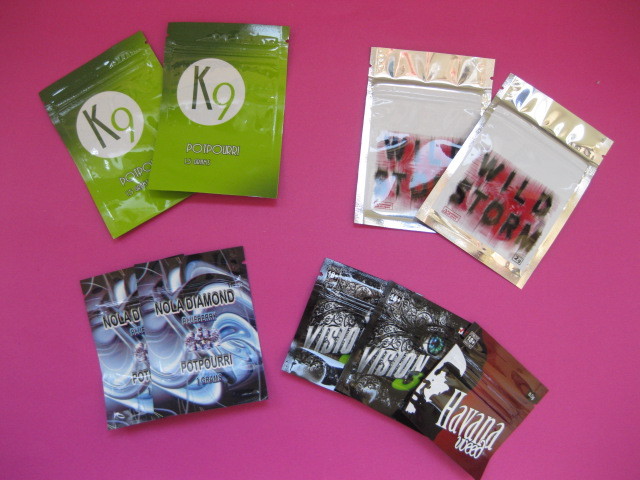 Zip 자물쇠를 가진 OEM에 의하여 주문을 받아서 만들어지는 초본 향 포장 부대